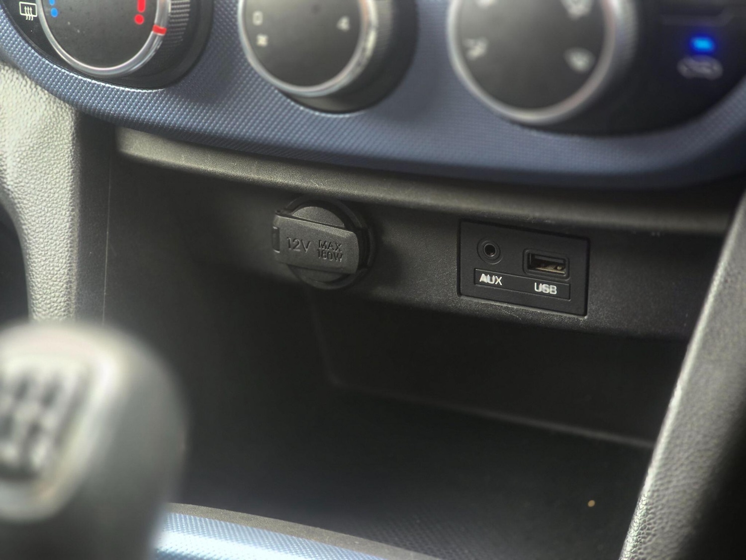 Used Hyundai i10 for sale - 77768503: Photo 32