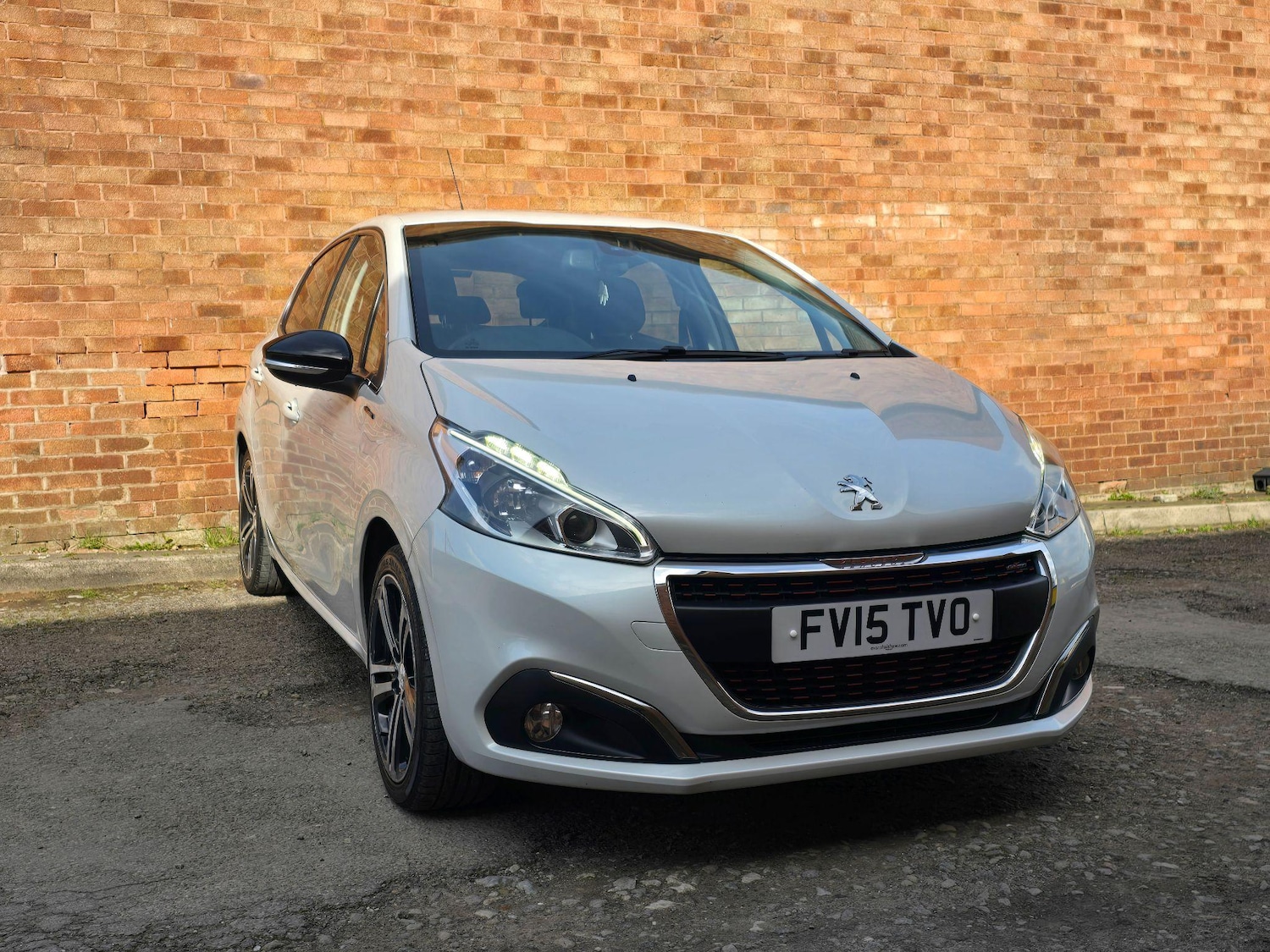 Used Peugeot 208 for sale - 77769794: Photo 2