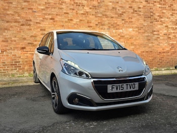 Used Peugeot 208 2015 for sale - 77769794: Photo