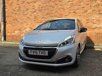Used Peugeot 208 2015 for sale - 77769794: Photo