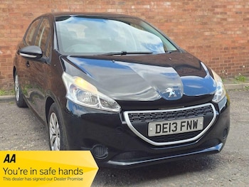 Used Peugeot 208 2013 for sale - 78922225: Photo