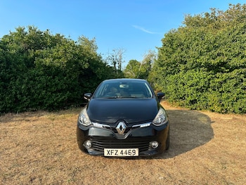 Used Renault Clio 2015 for sale - 79540815: Photo
