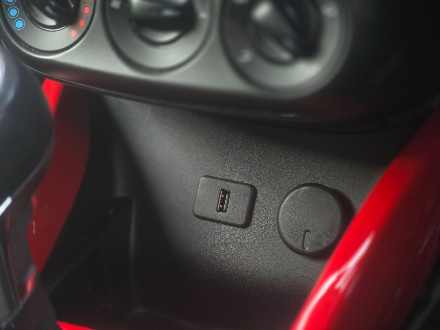 Used Vauxhall ADAM for sale - 77768349: Photo 32