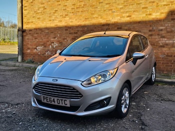 Used Ford Fiesta 2014 for sale - 78610070: Photo