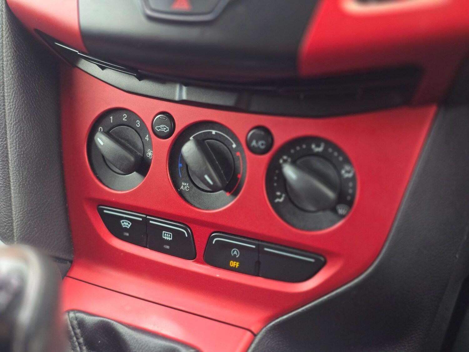 Used Ford Focus for sale - 78057890: Photo 30