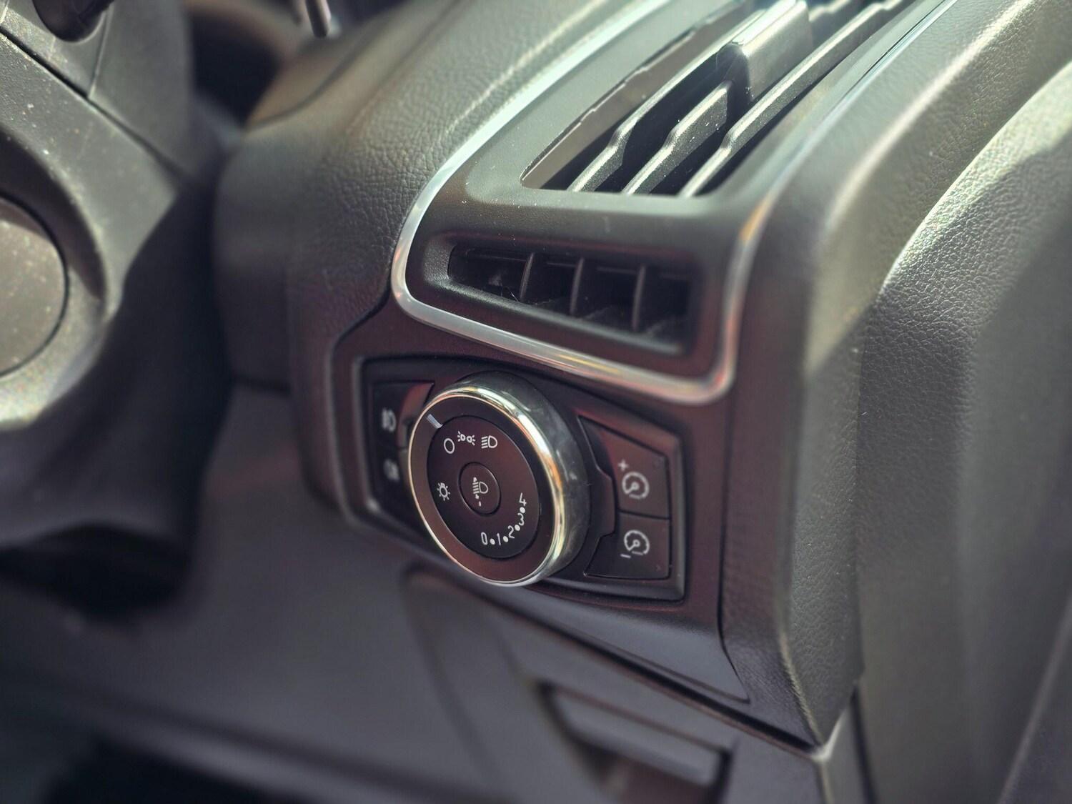 Used Ford Focus for sale - 78057890: Photo 34