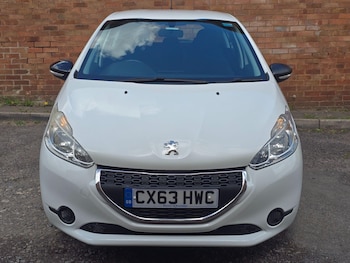 Used Peugeot 208 2013 for sale - 78610063: Photo