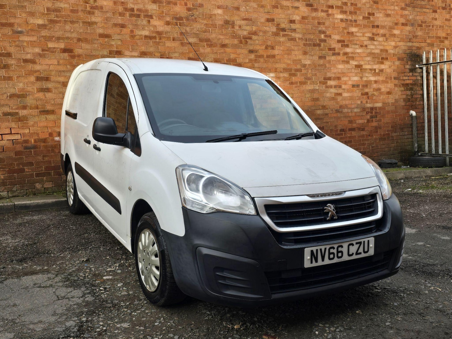 Used Peugeot Partner for sale - 77769695: Photo 2
