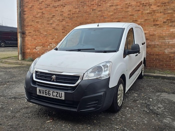 Used Peugeot Partner 2017 for sale - 77769695: Photo