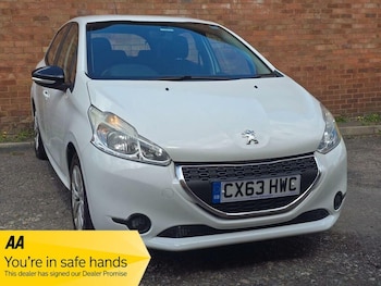 Used Peugeot 208 2013 for sale - 78475494: Photo