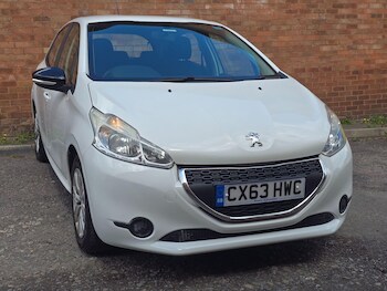 Used Peugeot 208 2013 for sale - 78475494: Photo