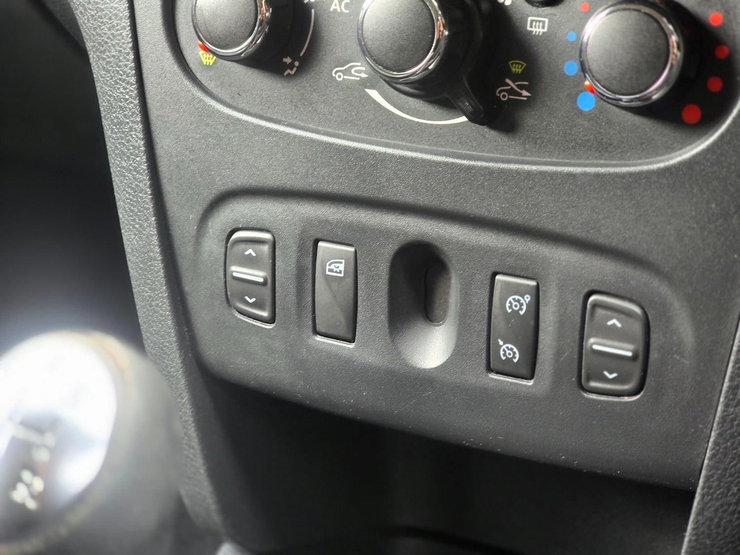 Used Dacia Sandero Stepway for sale - 77768778: Photo 29