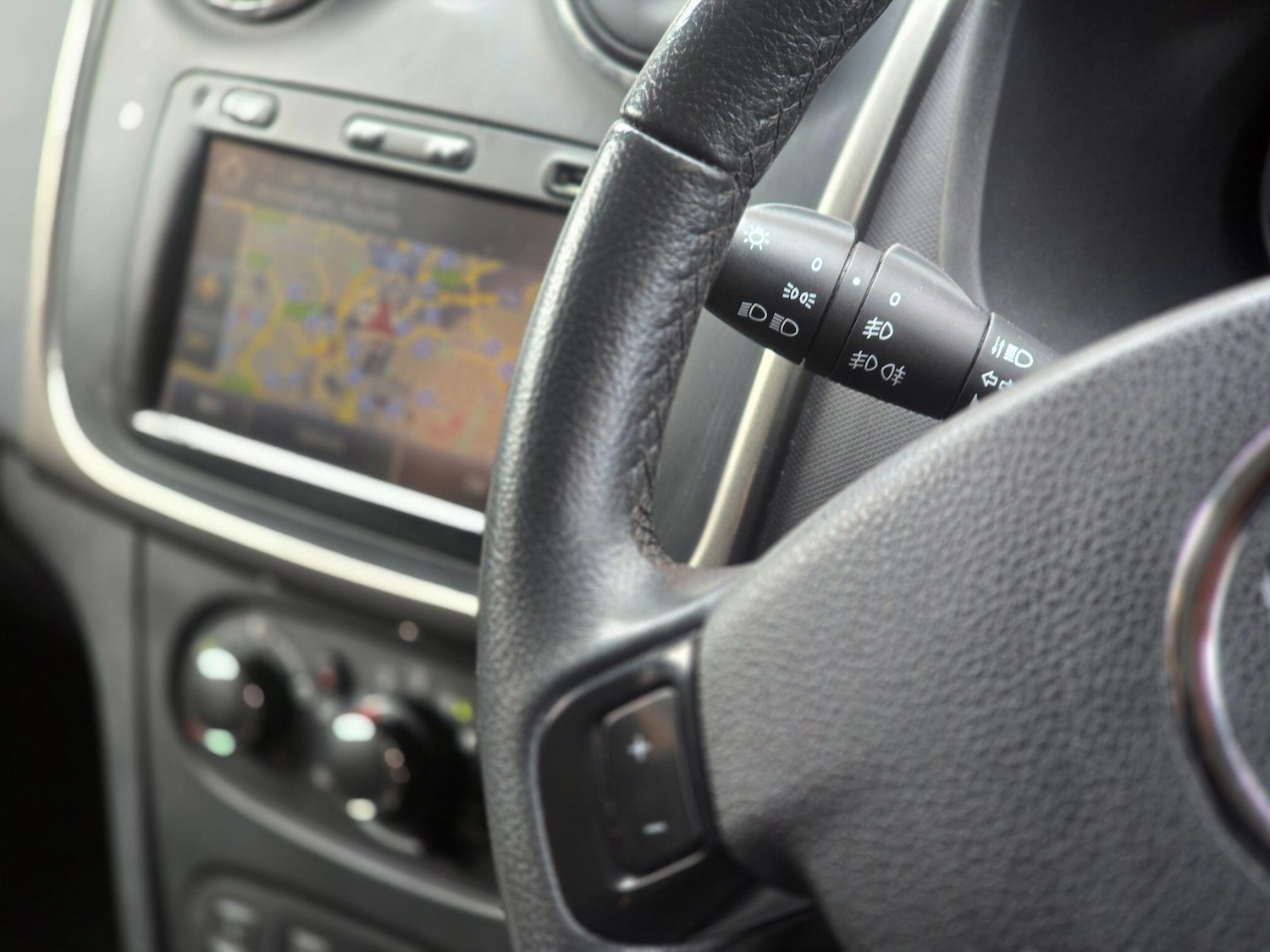 Used Dacia Sandero Stepway for sale - 77768778: Photo 31