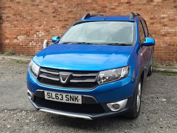 Used Dacia Sandero Stepway 2013 for sale - 77768778: Photo