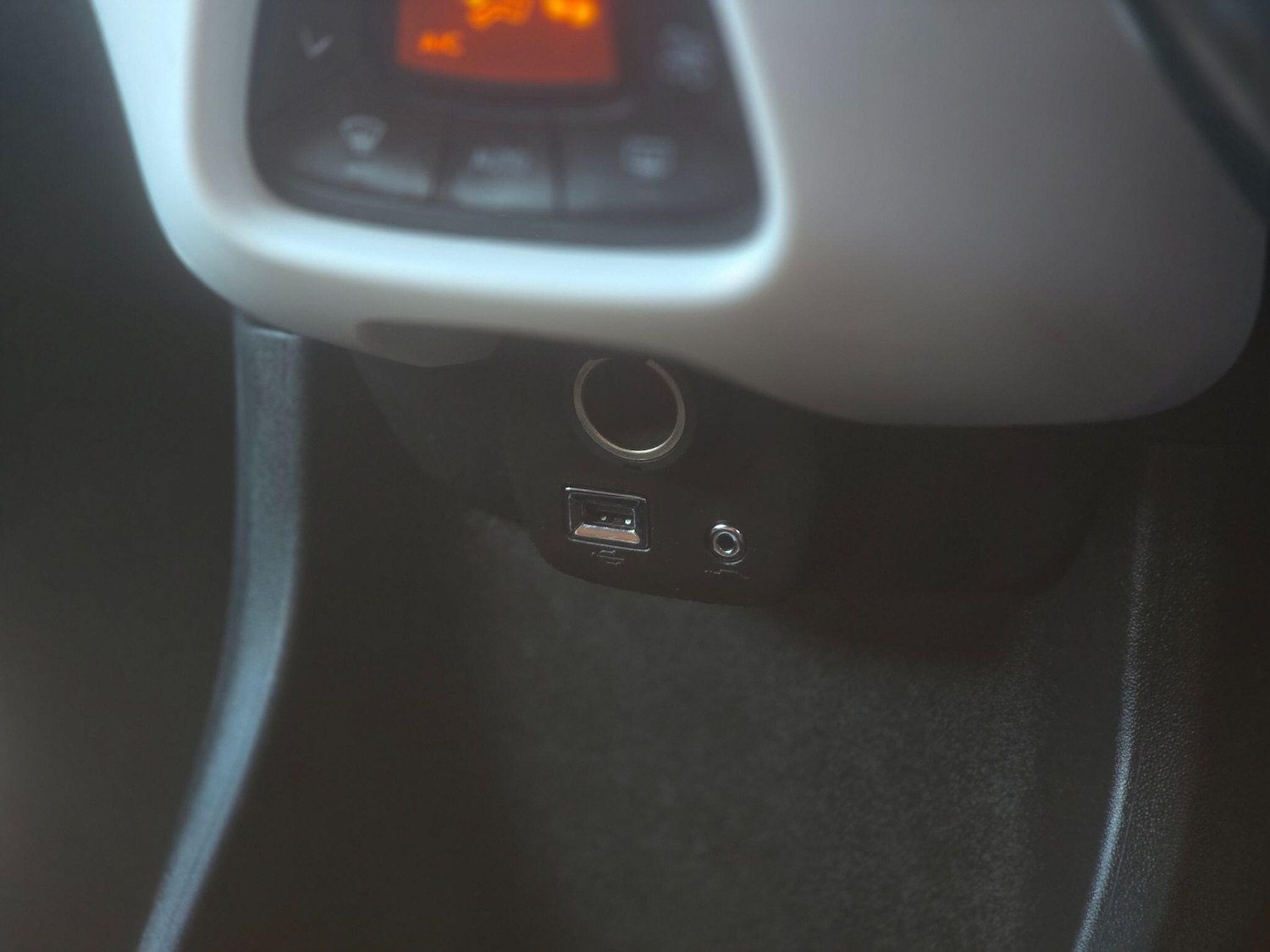 Used Peugeot 108 for sale - 77768286: Photo 33