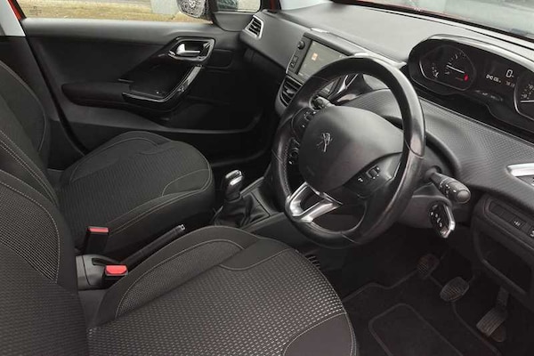 Used Peugeot 208 2018 for sale - 76204462: Photo 10