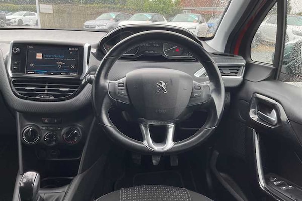 Used Peugeot 208 2018 for sale - 76204462: Photo 11
