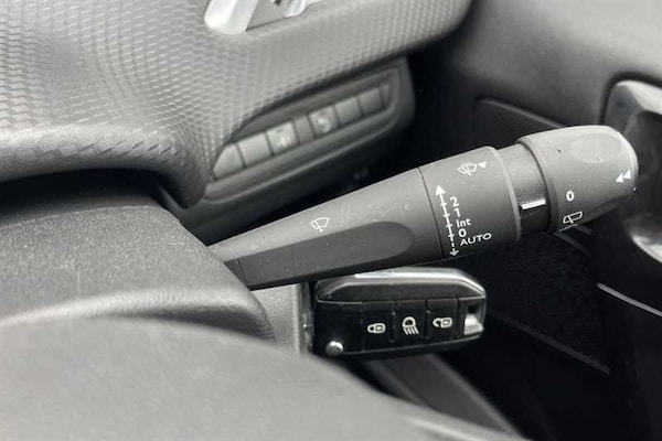 Used Peugeot 208 2018 for sale - 76204462: Photo 27