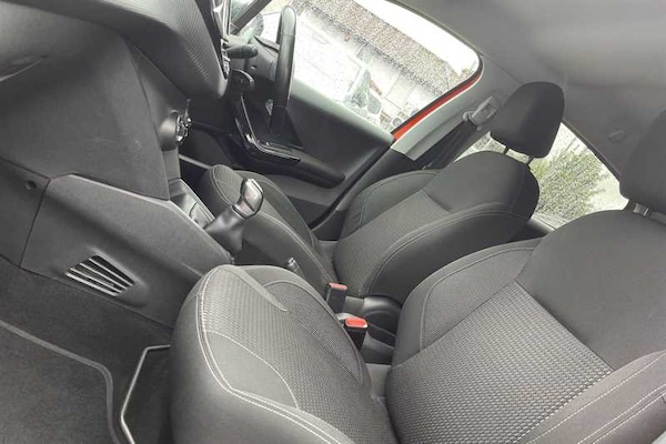 Used Peugeot 208 2018 for sale - 76204462: Photo 41