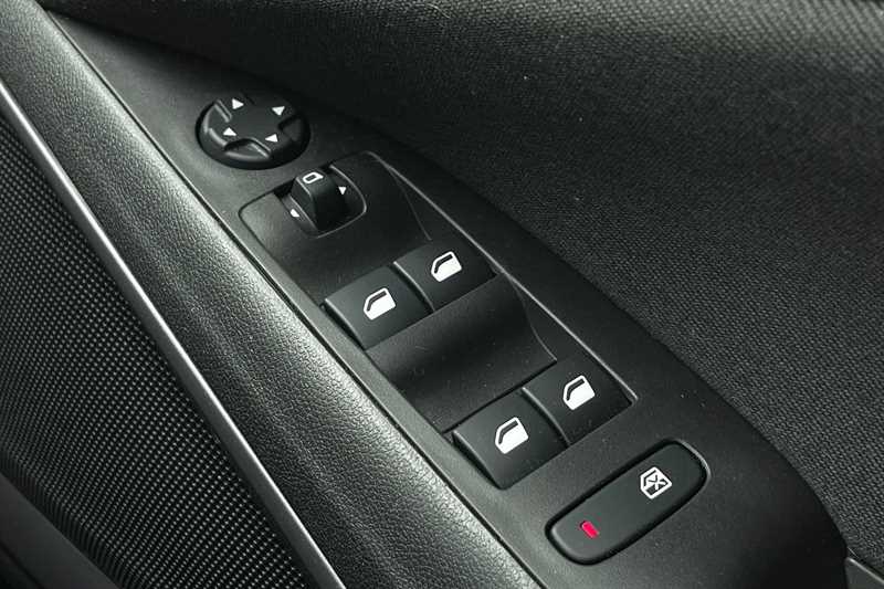 Used Vauxhall Crossland 2022 for sale - 76773590: Photo 16