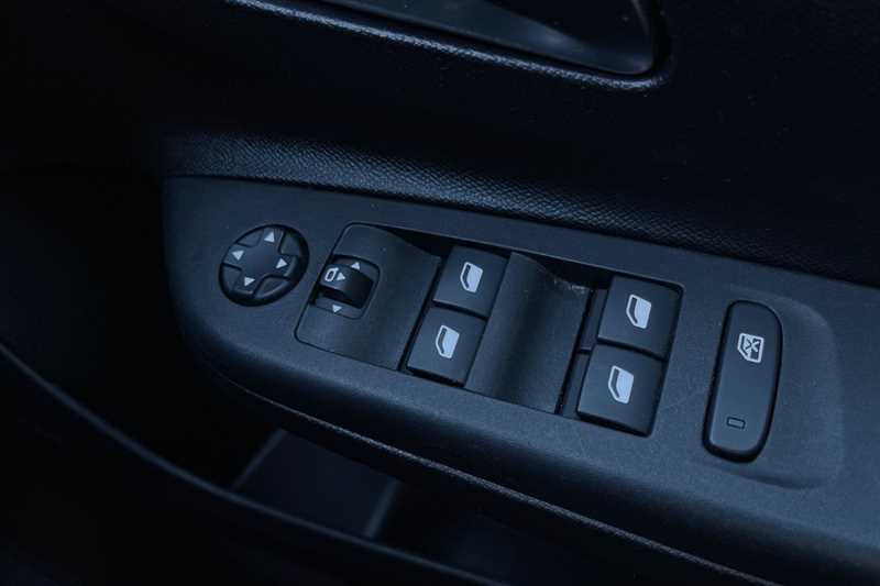 Used Vauxhall Corsa 2023 for sale - 77471428: Photo 16