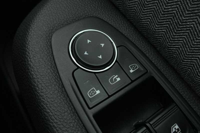 Used Renault Clio 2025 for sale - 77513522: Photo 32