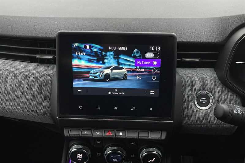 Used Renault Clio 2025 for sale - 77513522: Photo 35