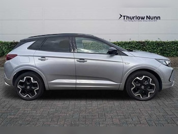 Used Vauxhall Grandland 2023 for sale - 76204504: Photo 2
