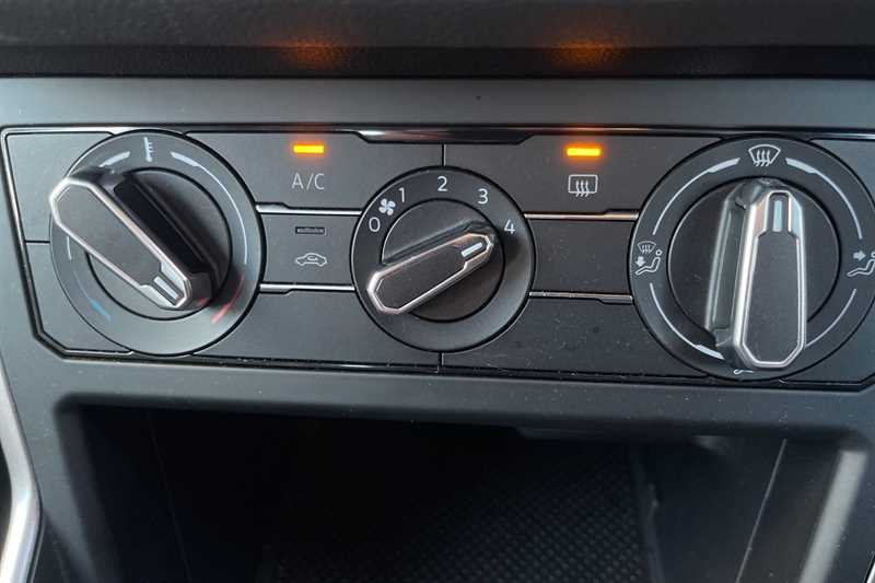 Used Volkswagen Polo 2022 for sale - 77146048: Photo 30