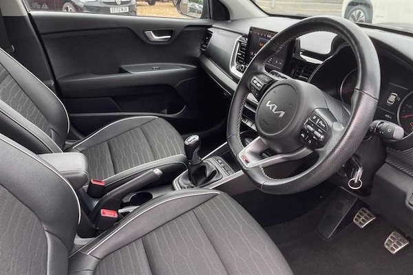 Used Kia Stonic 2022 for sale - 76204242: Photo 10