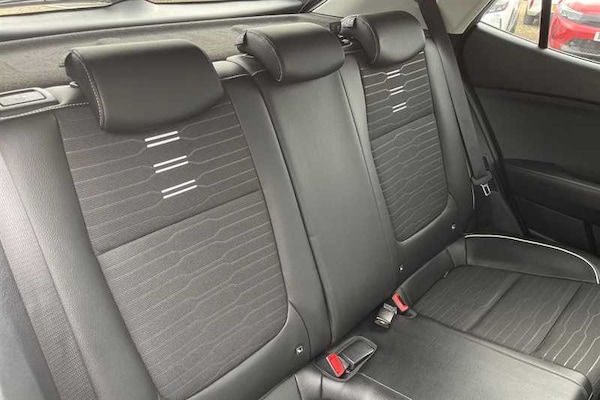 Used Kia Stonic 2022 for sale - 76204242: Photo 23