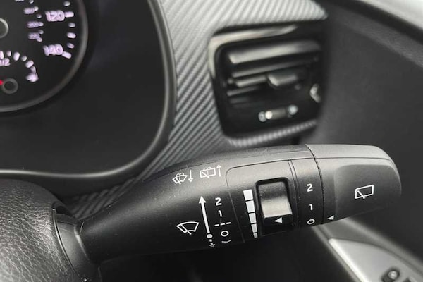 Used Kia Stonic 2022 for sale - 76204242: Photo 27