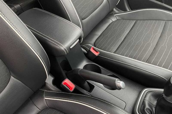 Used Kia Stonic 2022 for sale - 76204242: Photo 33