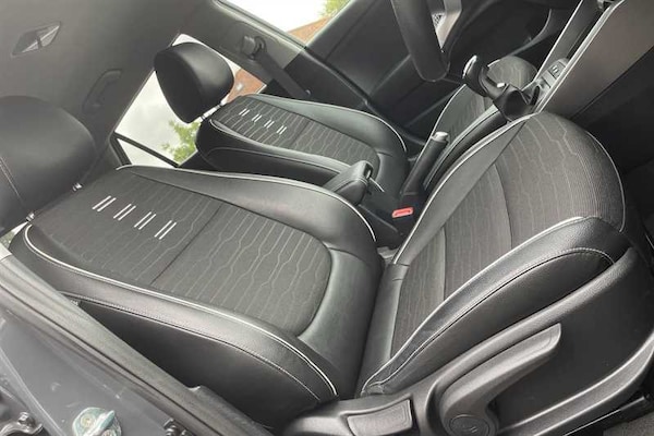 Used Kia Stonic 2022 for sale - 76204242: Photo 35
