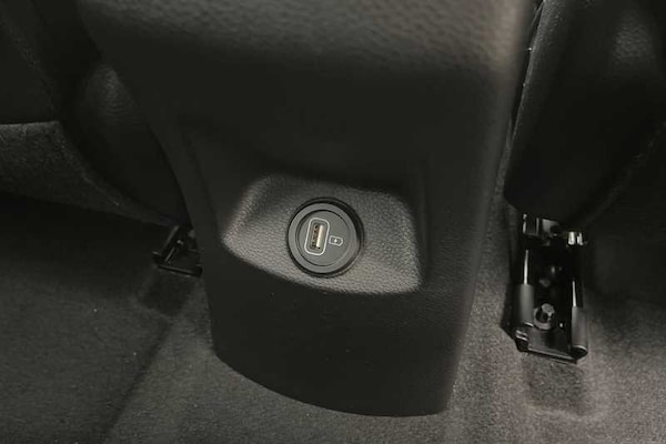 Used Kia Stonic 2022 for sale - 76204242: Photo 37