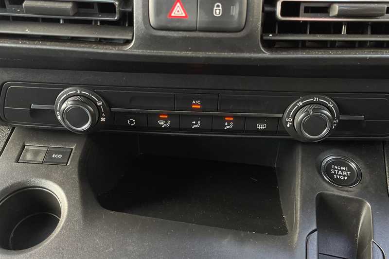 Used Vauxhall Combo Life 2020 for sale - 76705930: Photo 16