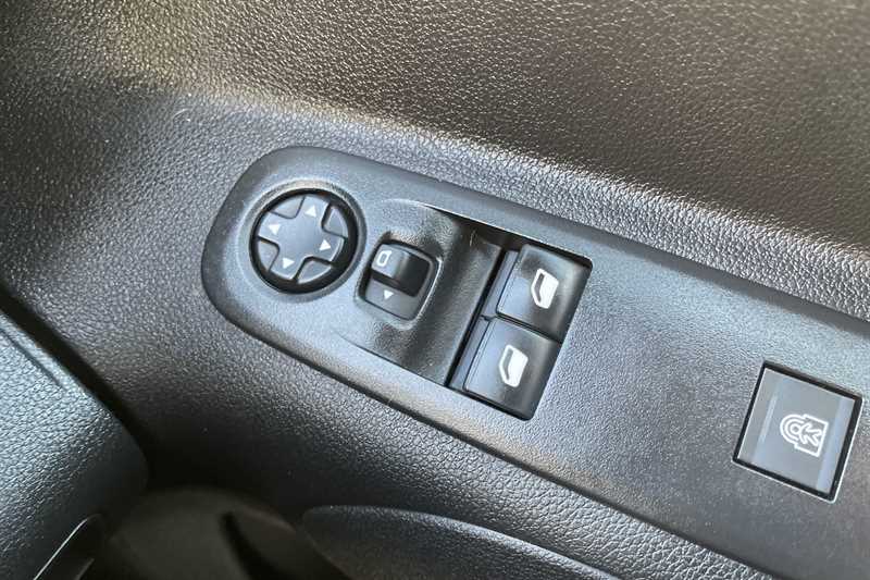 Used Vauxhall Combo Life 2020 for sale - 76705930: Photo 17