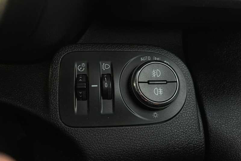 Used Vauxhall Combo Life 2020 for sale - 76705930: Photo 26