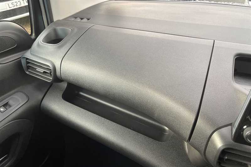 Used Vauxhall Combo Life 2020 for sale - 76705930: Photo 34