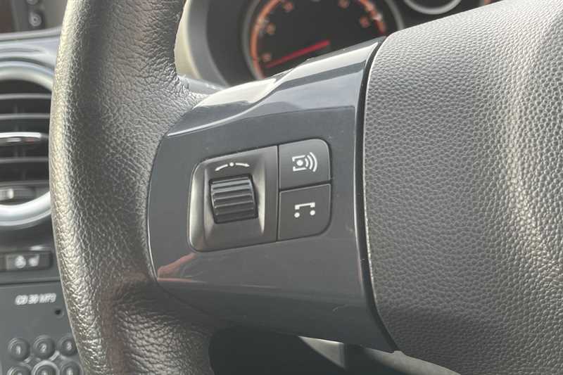 Used Vauxhall Corsa 2012 for sale - 77085057: Photo 22