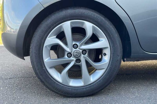 Used Vauxhall Corsa 2017 for sale - 76204188: Photo 9