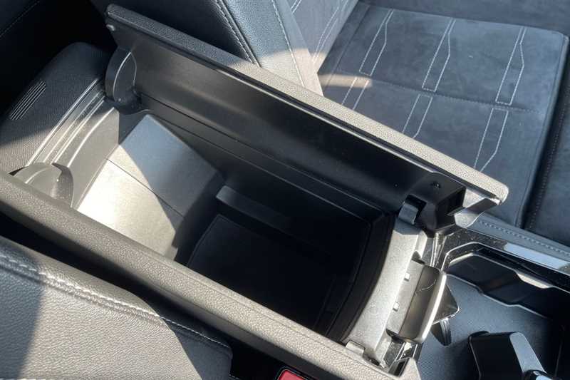 Vehicle 33