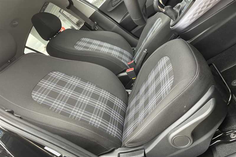 Used Hyundai i10 2024 for sale - 76297708: Photo 38