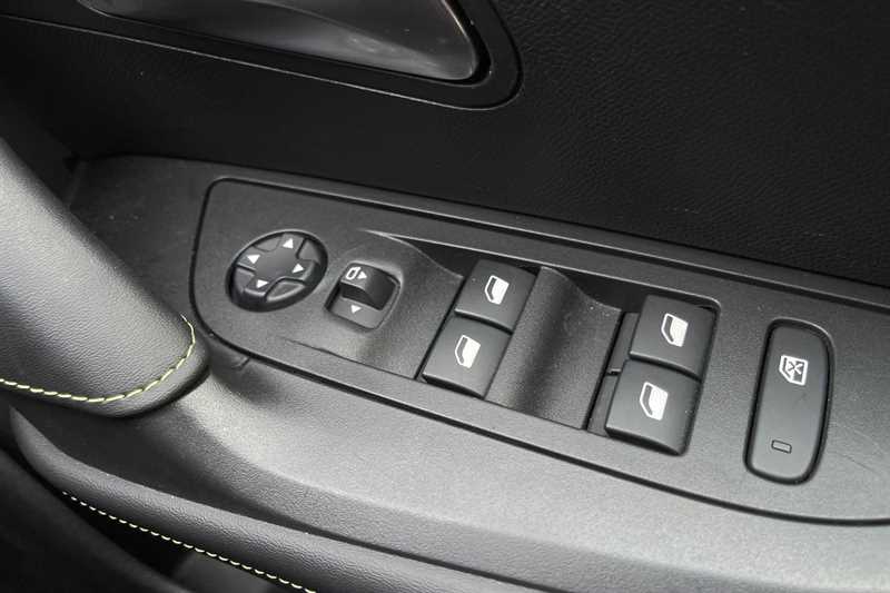 Used Peugeot 2008 2022 for sale - 77146661: Photo 17