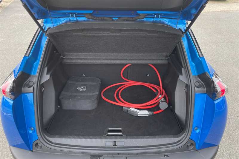 Used Peugeot E-2008 2022 for sale - 77588759: Photo 24