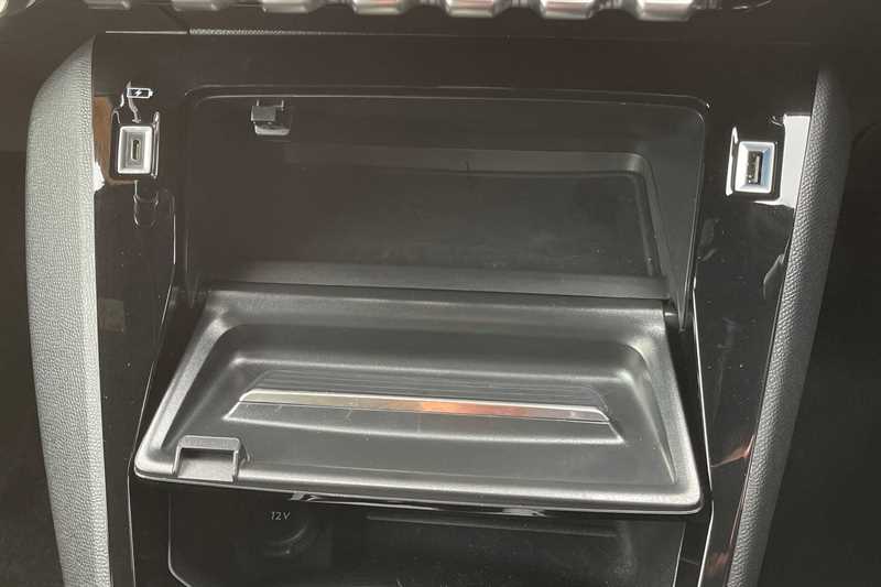 Used Peugeot E-2008 2022 for sale - 77588759: Photo 35