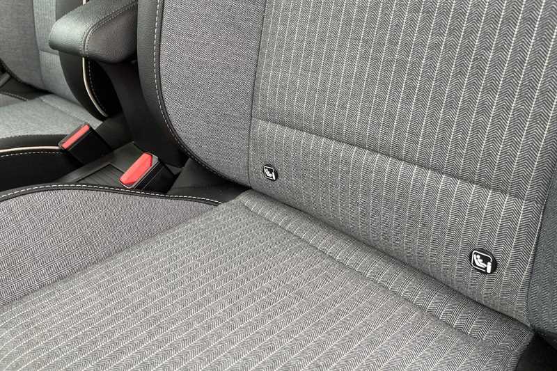 Used Renault Clio 2025 for sale - 77471855: Photo 43