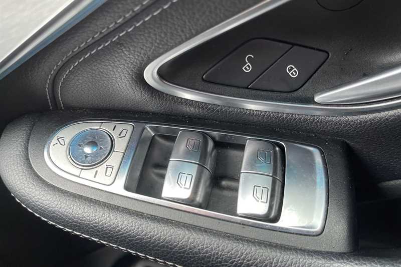 Used Mercedes-Benz C Class 2017 for sale - 77471280: Photo 26