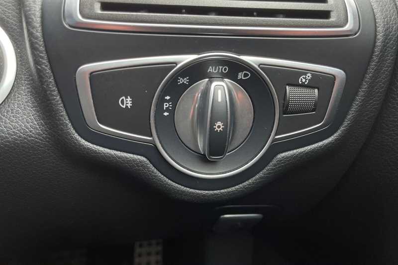 Used Mercedes-Benz C Class 2017 for sale - 77471280: Photo 28