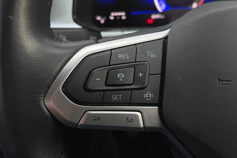 Used Volkswagen T-Roc 2022 for sale - 77513349: Photo 21